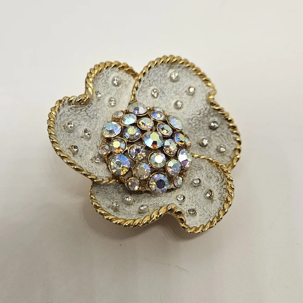 Flower Design Brooch Pin Auroro Borealis AB Crystals Rhinestones Enamel Gold